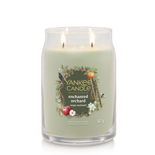 Yankee Candle® Enchanted Orchard Signature nagy üveggyertya 567 g Yankee Candle® Enchanted Orchard Signature nagy üveggyertya 567 g
