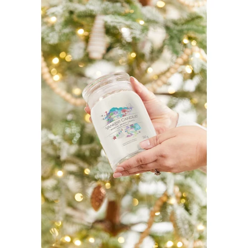 Yankee Candle® Magical Bright Lights Signature nagy üveggyertya 567 g