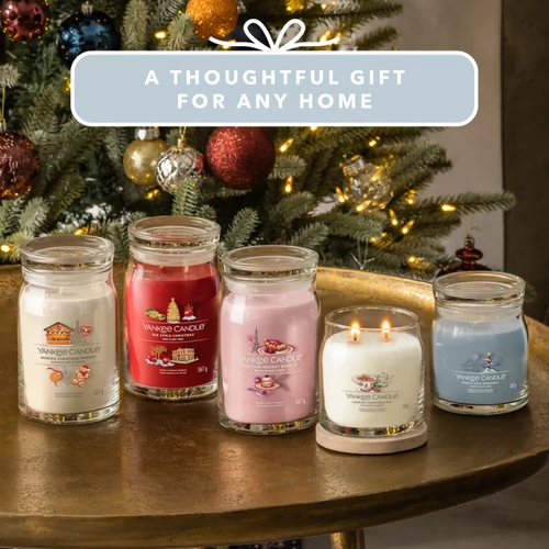 Yankee Candle® North Pole Hideaway Signature nagy üveggyertya 567 g