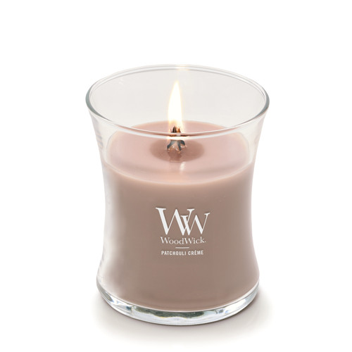 WoodWick® Patchouli Créme közepes üveggyertya 275 g