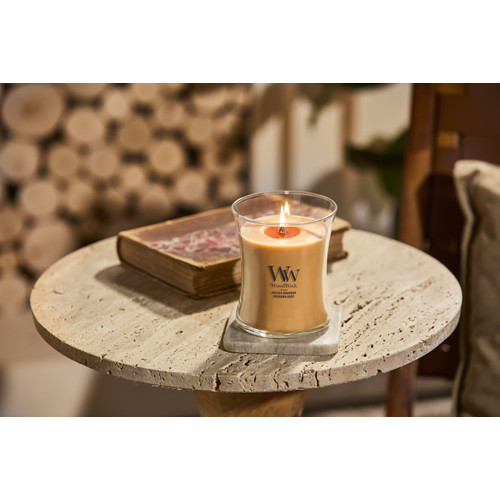 WoodWick® Golden Bourbon közepes üveggyertya 275 g