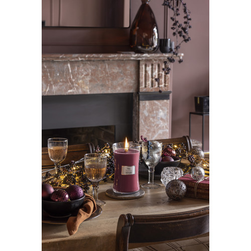 WoodWick® Phantom Cherry nagy üveggyertya 609 g WoodWick® Phantom Cherry nagy üveggyertya 609 g