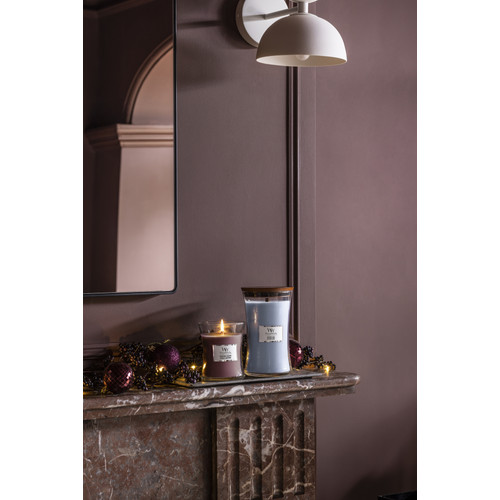 WoodWick® Phantom Cherry közepes üveggyertya 275 g