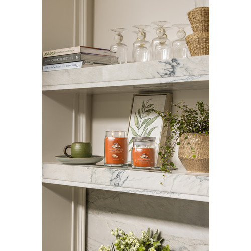 Yankee Candle® Pumpkin Cinnamon Swirl Signature nagy üveggyertya 567 g