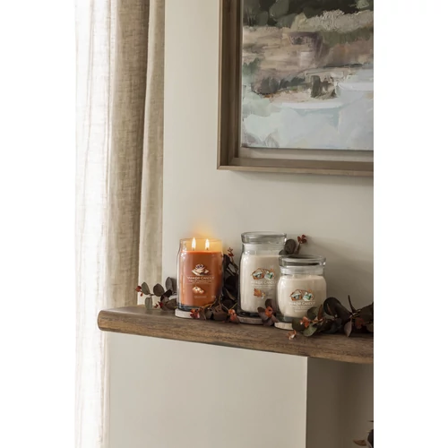 Yankee Candle® Pumpkin Cinnamon Swirl Signature nagy üveggyertya 567 g