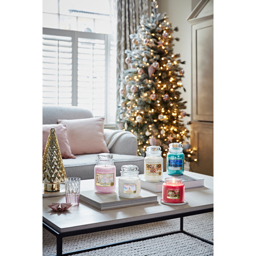 Yankee Candle® Peppermint Pinwheels klasszikus közepes üveggyertya 411 g