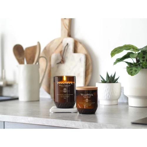 WoodWick® Tomato Leaf & Basil ReNew nagy üveggyertya 368 g